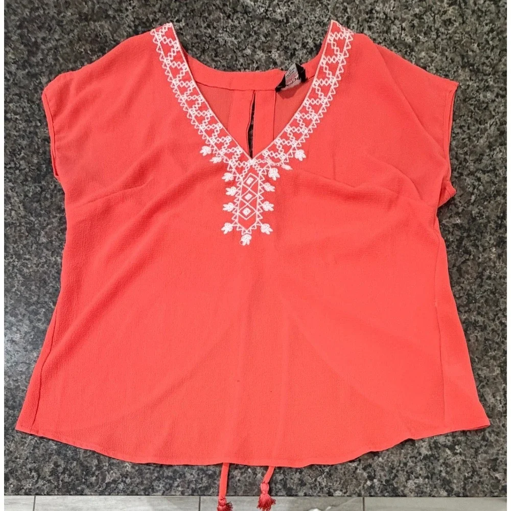 Bebe Womens Coral Orange Embroidered V-Neck Lace Up Back Tassel Blouse Size M